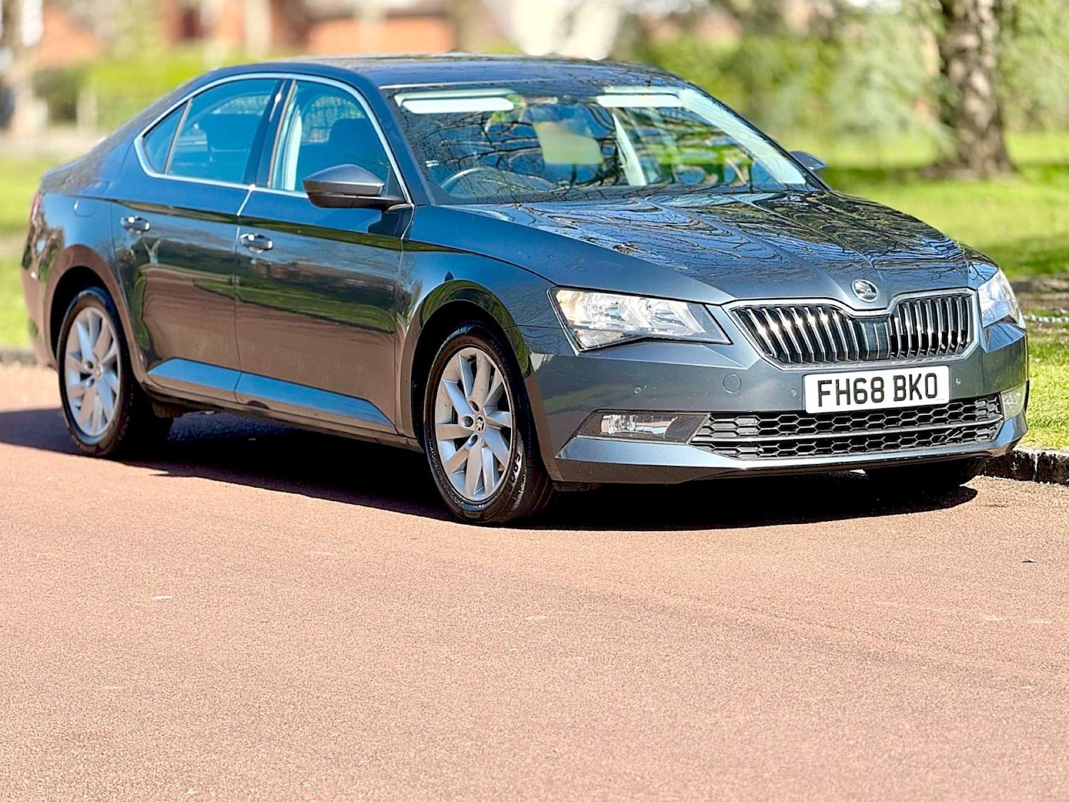 Used Skoda Superb 2019 for sale - 76601620: Photo 7