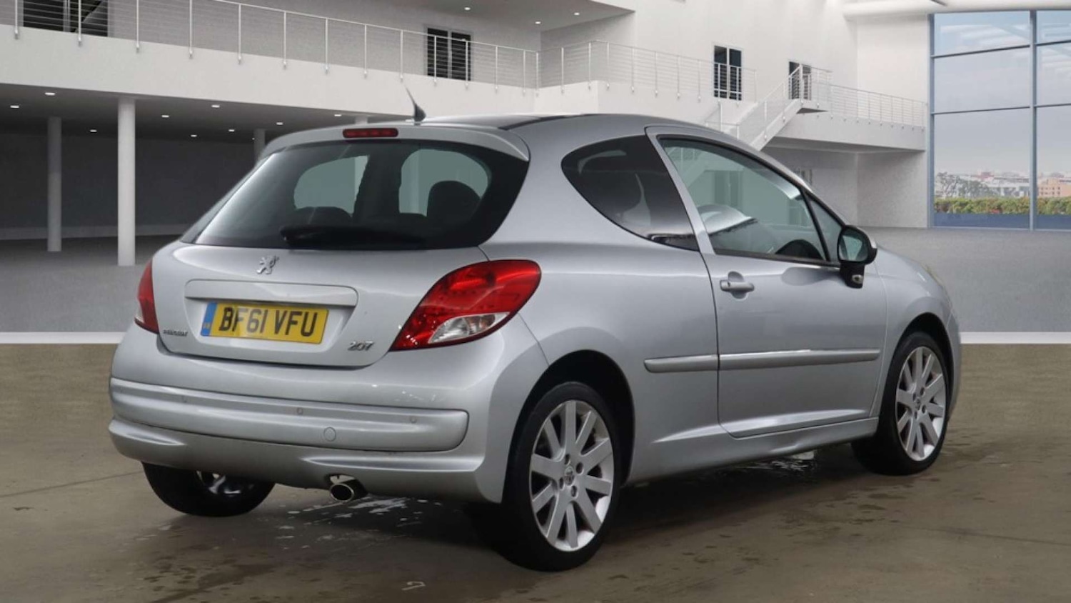 Used Peugeot 207 2011 for sale - 76973956: Photo 4