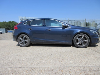 Used Volvo V40 2013 for sale - 79247731: Photo