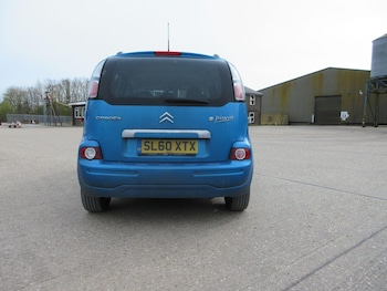 Used Citroen C3 Picasso 2010 for sale - 79140845: Photo