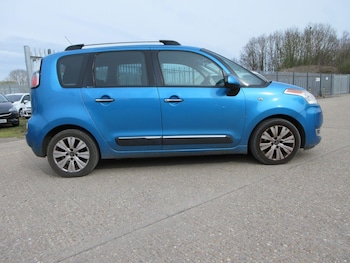 Used Citroen C3 Picasso 2010 for sale - 79140845: Photo