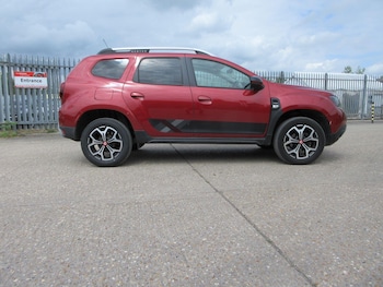 Used Dacia Duster 2019 for sale - 79140857: Photo
