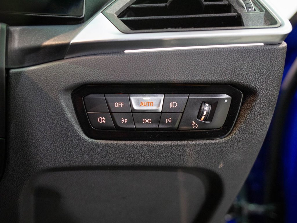 Used BMW 3 Series 2023 for sale - 76430369: Photo 32