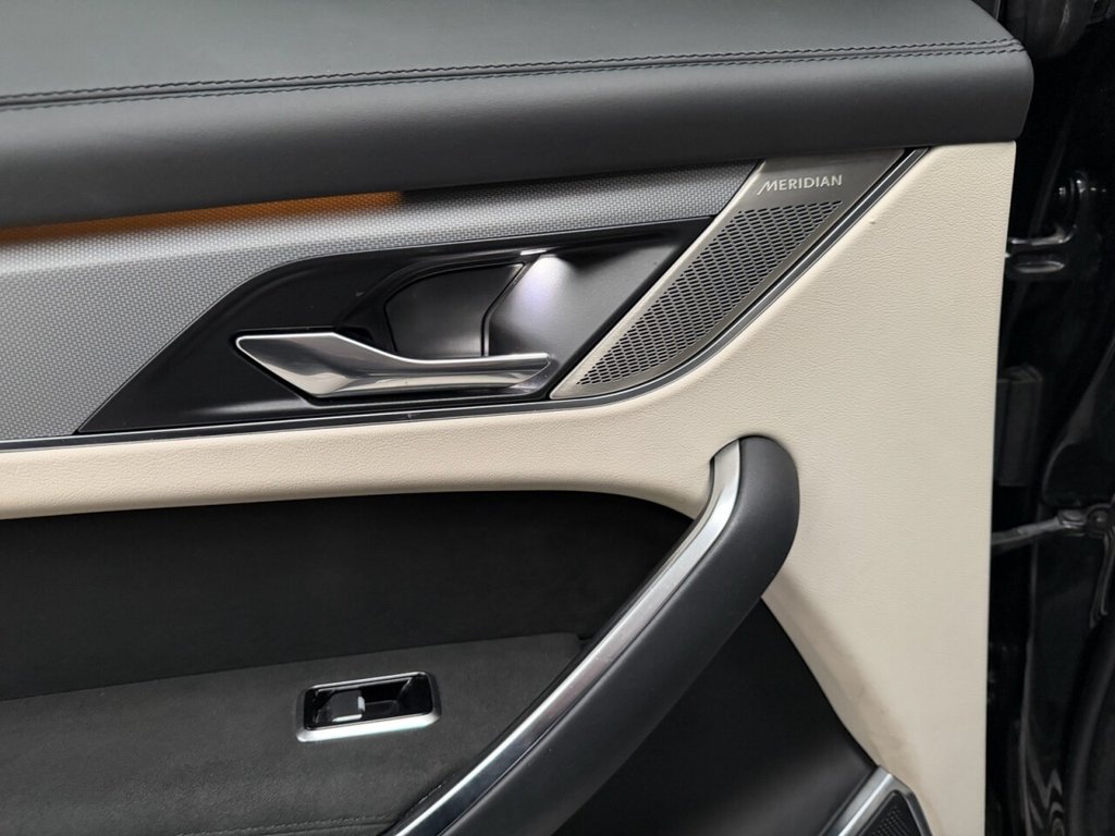 Used Jaguar F-Pace 2021 for sale - 77394263: Photo 30