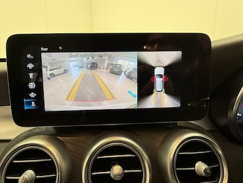 Used Mercedes-Benz GLC 2020 for sale - 78172395: Photo