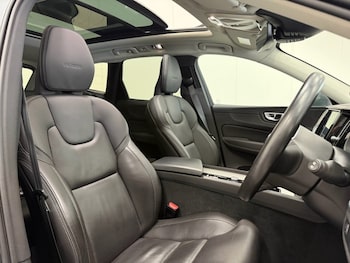 Used Volvo XC60 2019 for sale - 78897002: Photo