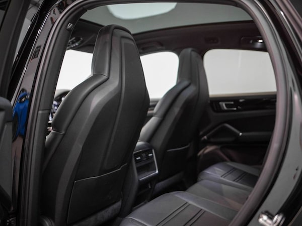Used Porsche Cayenne 2019 for sale - 76203070: Photo 43