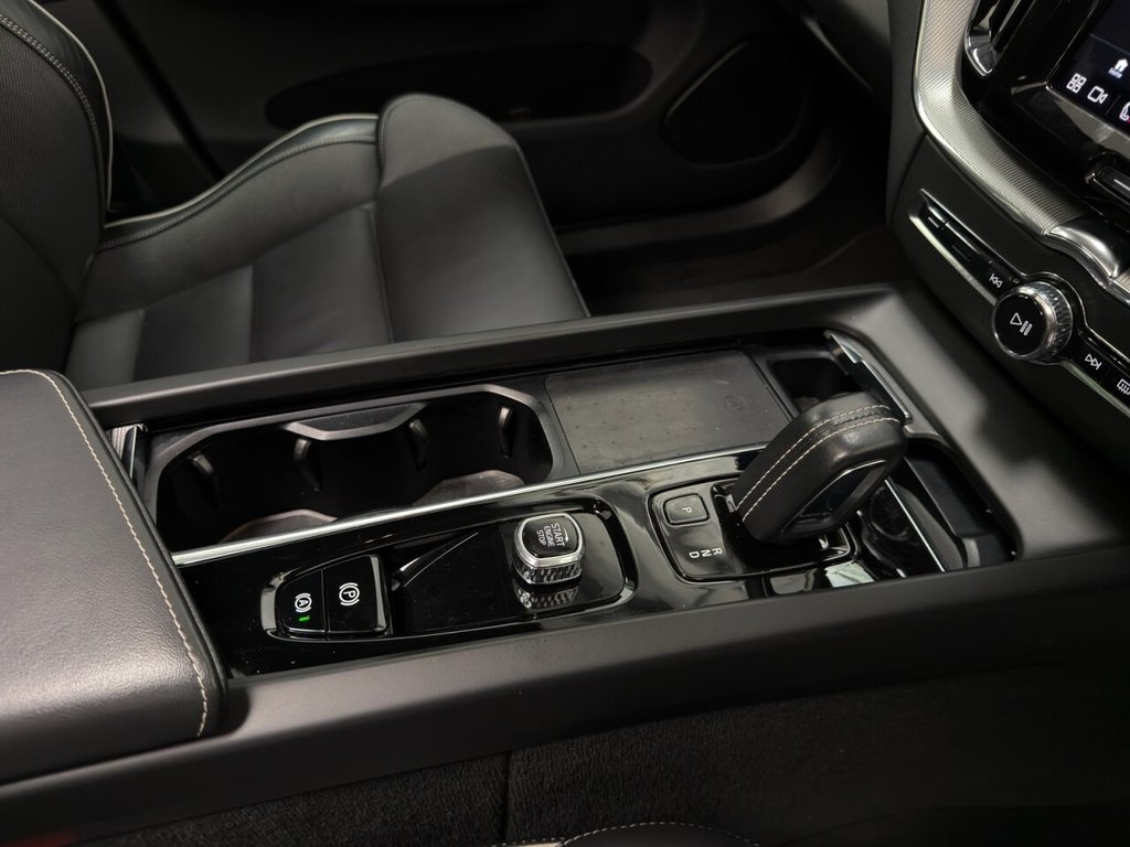 Used Volvo XC60 2022 for sale - 77227266: Photo 13