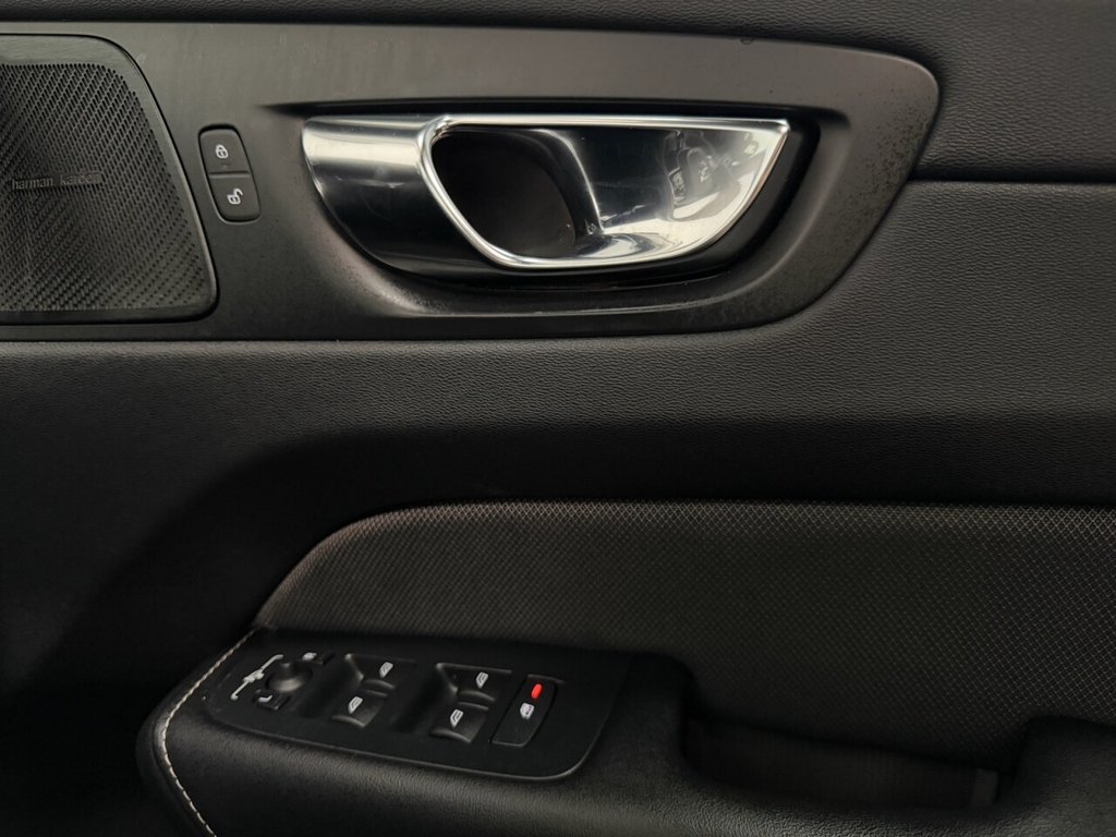 Used Volvo XC60 2022 for sale - 77227266: Photo 30