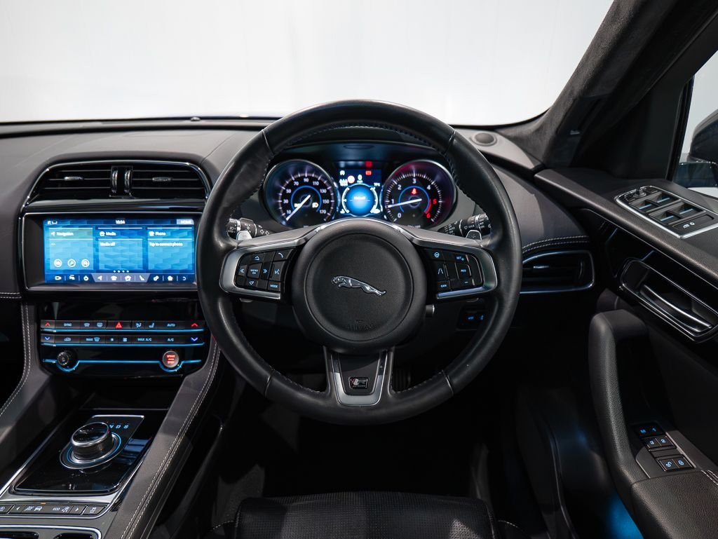 Used Jaguar F-Pace 2020 for sale - 76784162: Photo 17