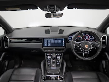 Used Porsche Cayenne 2019 for sale - 75287333: Photo