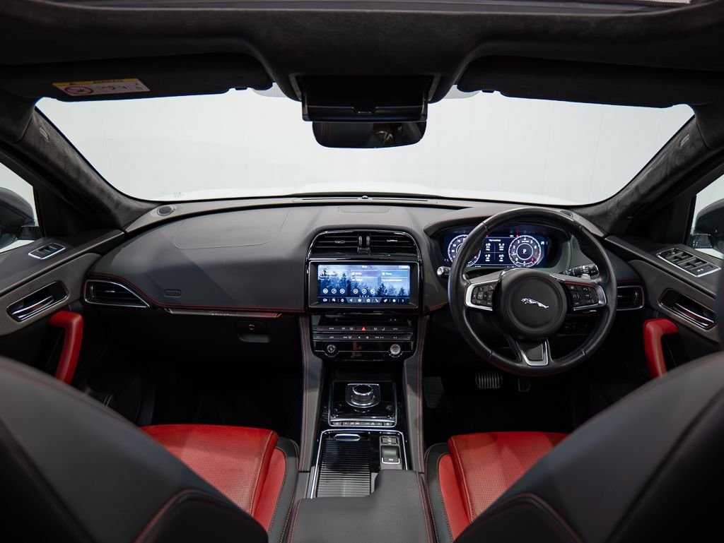 Used Jaguar F-Pace 2021 for sale - 77621122: Photo 2