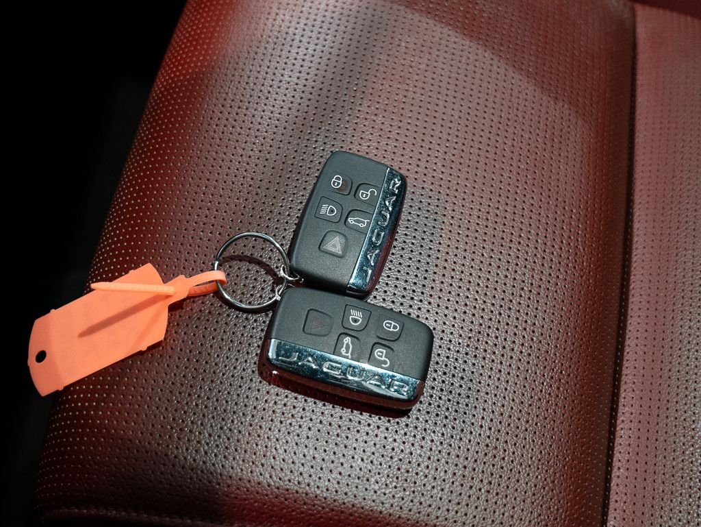 Used Jaguar F-Pace 2021 for sale - 77621122: Photo 44