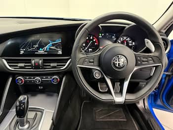 Used Alfa Romeo Giulia 2017 for sale - 79643560: Photo