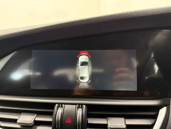 Used Alfa Romeo Giulia 2017 for sale - 79643560: Photo