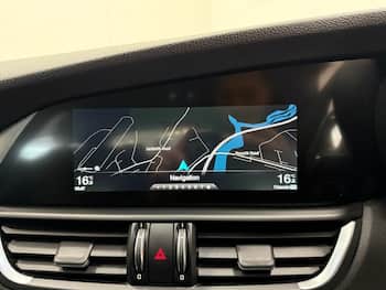 Used Alfa Romeo Giulia 2017 for sale - 79643560: Photo