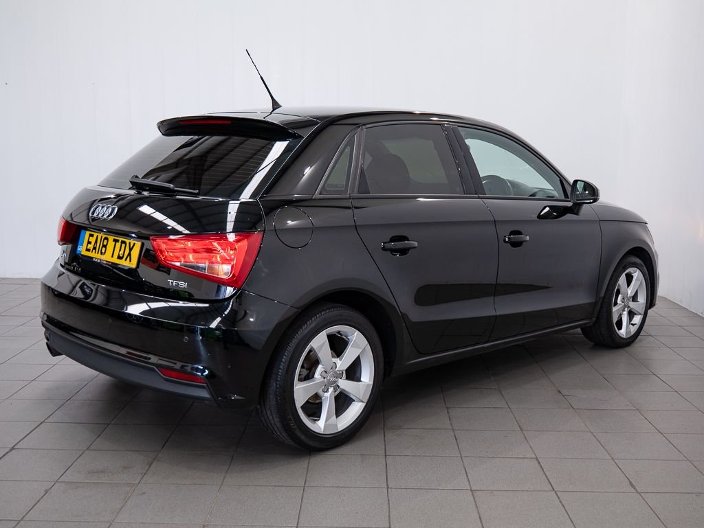 Used Audi A1 2018 for sale - 76900712: Photo 3