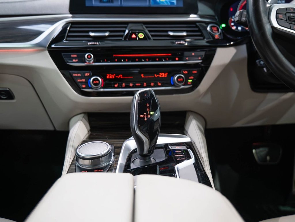 Used BMW 5 Series 2017 for sale - 76559158: Photo 17