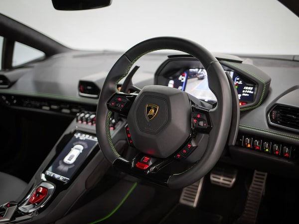 Used Lamborghini Huracan 2022 for sale - 75606996: Photo 25