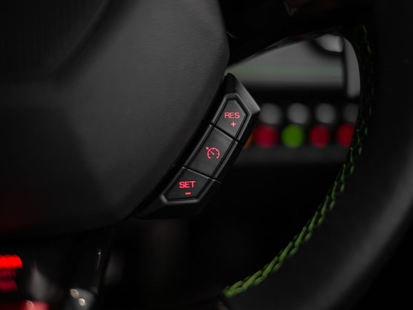 Used Lamborghini Huracan 2022 for sale - 75606996: Photo 31