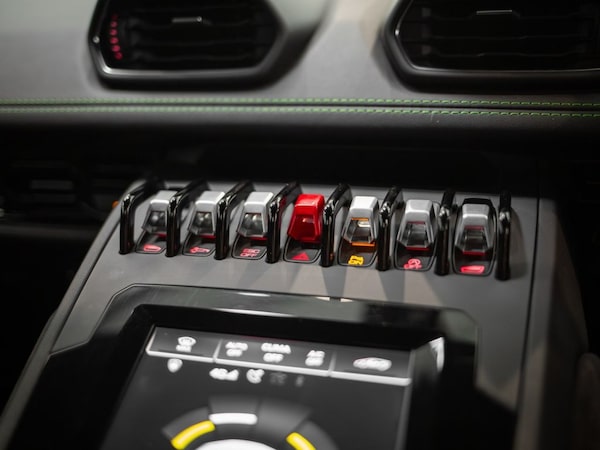 Used Lamborghini Huracan 2022 for sale - 75606996: Photo 40