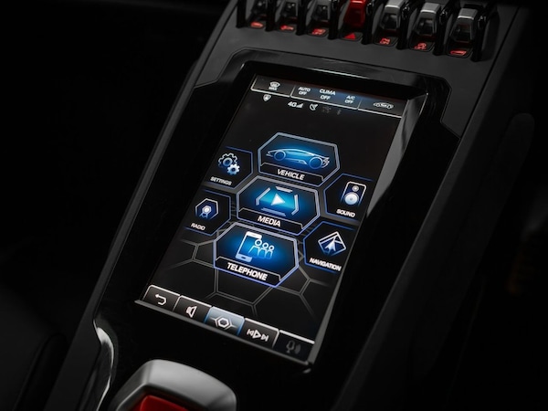 Used Lamborghini Huracan 2022 for sale - 75606996: Photo 44