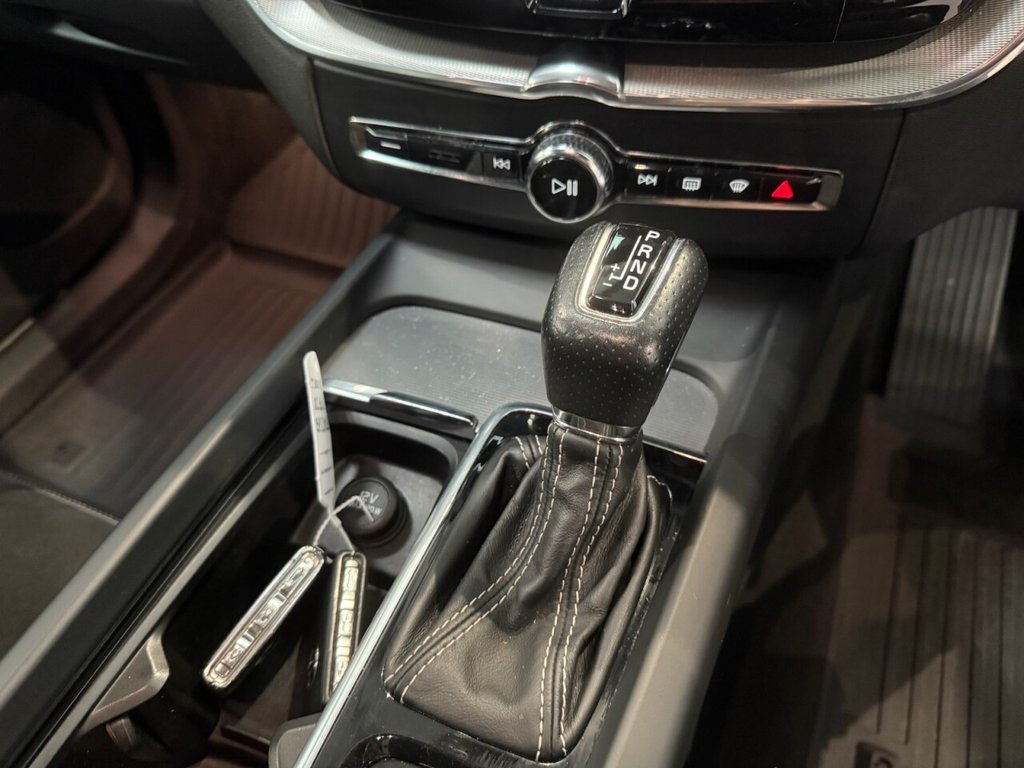 Used Volvo XC60 2017 for sale - 77507203: Photo 28