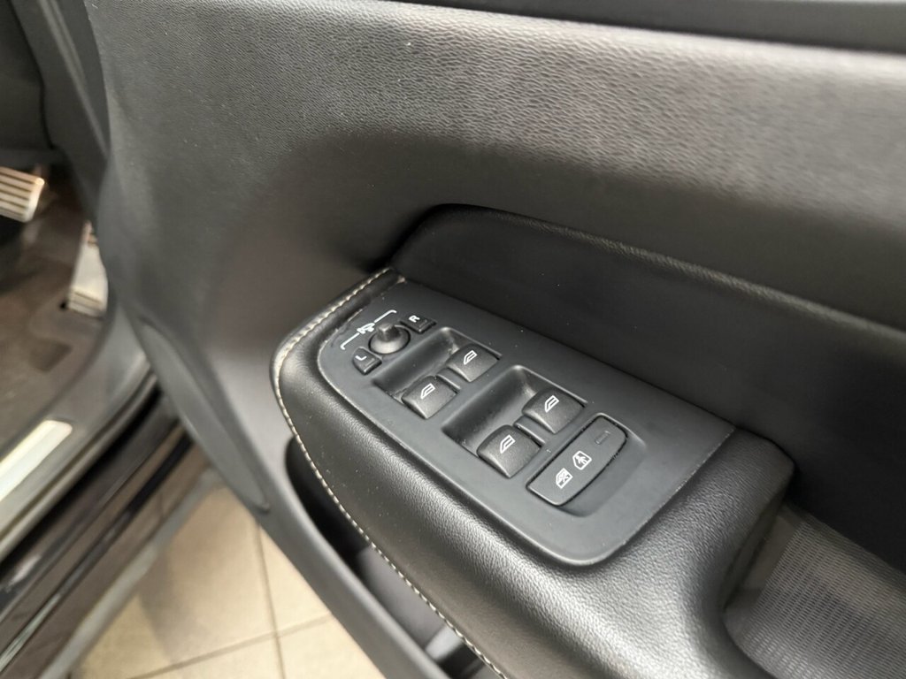 Used Volvo XC60 2017 for sale - 77507203: Photo 34