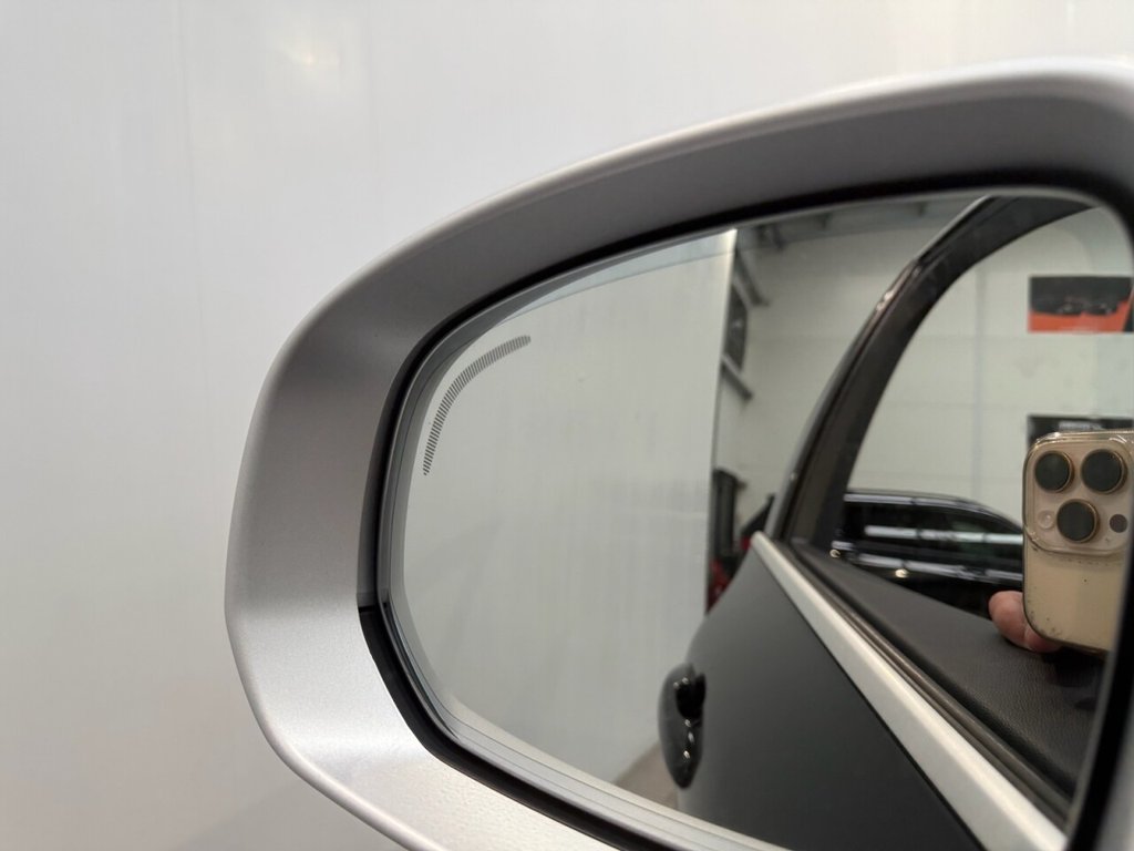 Used Volvo XC60 2017 for sale - 77507203: Photo 41