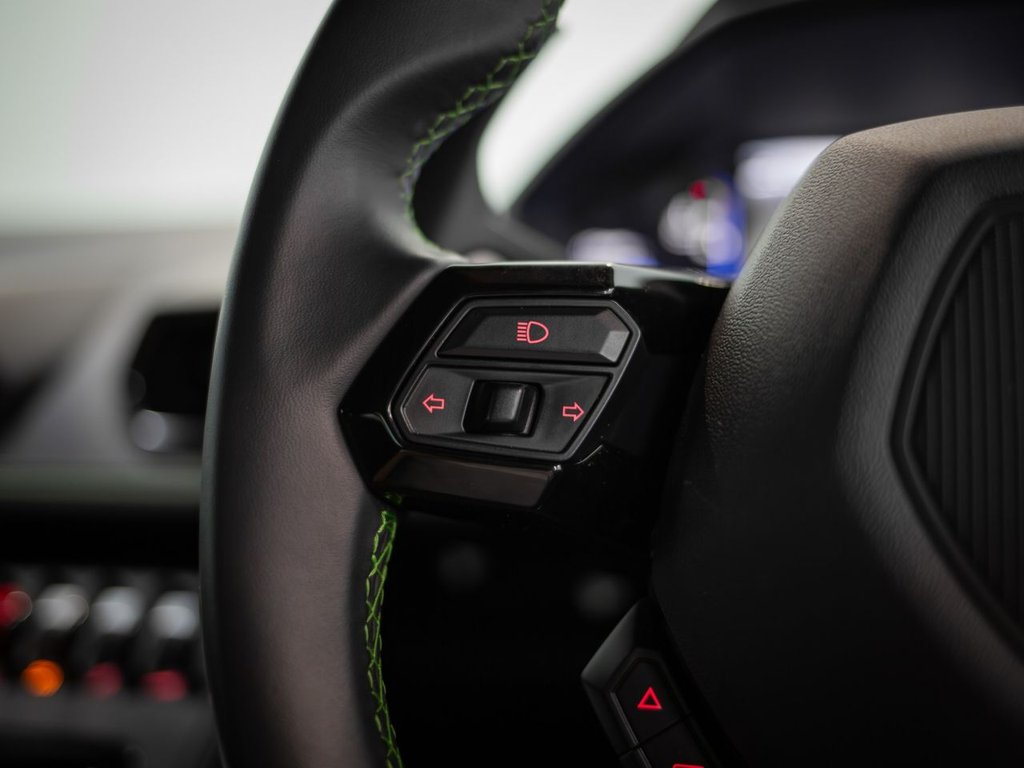 Used Lamborghini Huracan 2022 for sale - 76751042: Photo 26