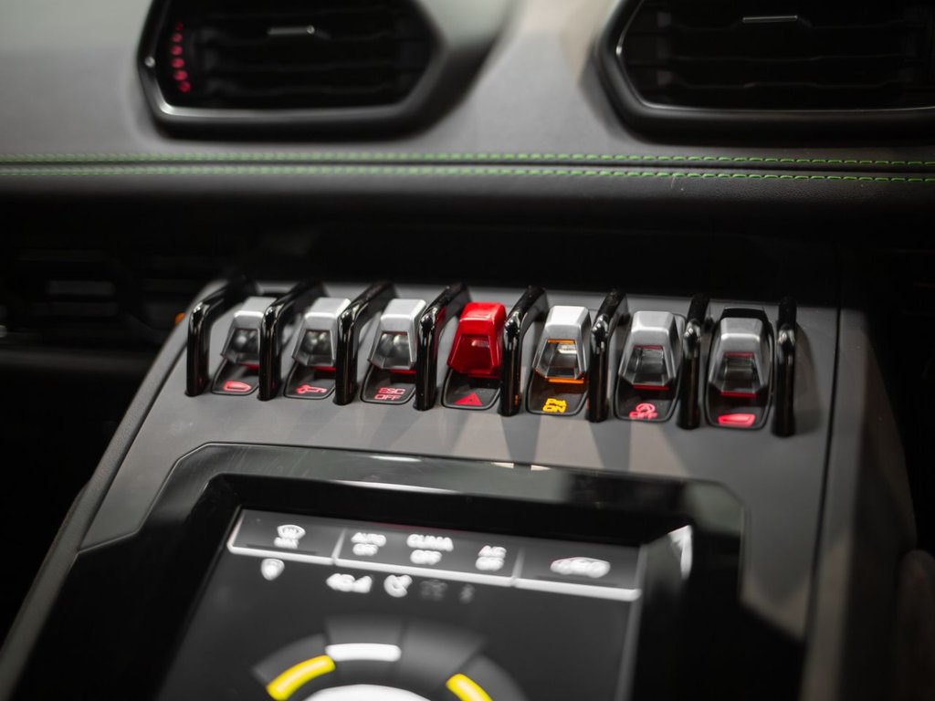 Used Lamborghini Huracan 2022 for sale - 76751042: Photo 38