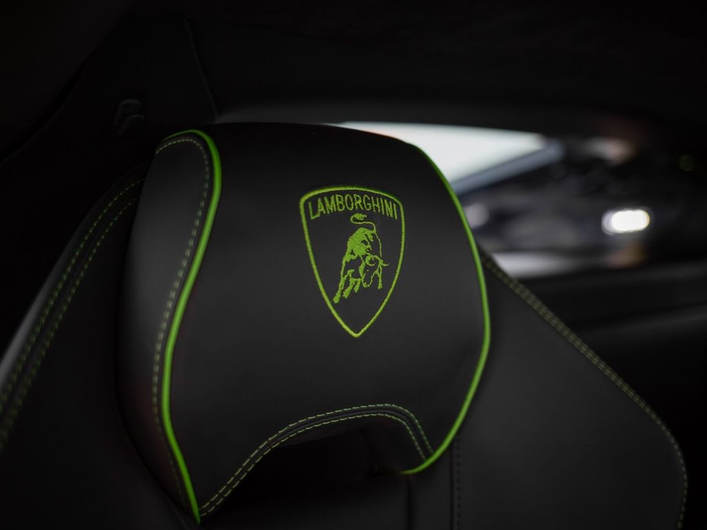 Used Lamborghini Huracan 2022 for sale - 76751042: Photo 4