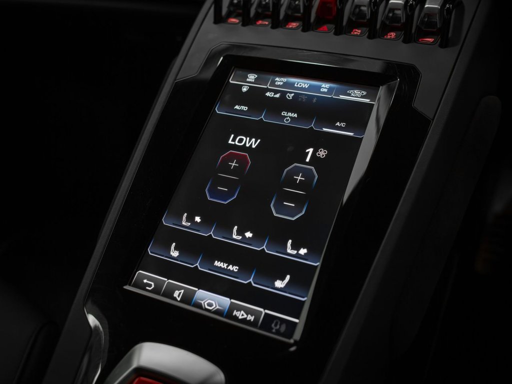 Used Lamborghini Huracan 2022 for sale - 76751042: Photo 44