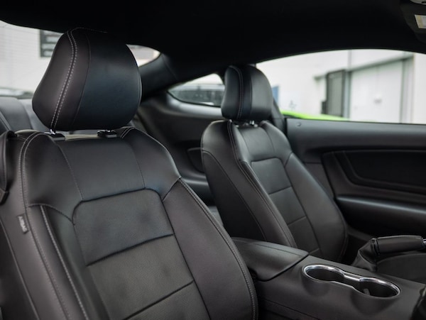 Used Ford Mustang 2018 for sale - 75739085: Photo 48
