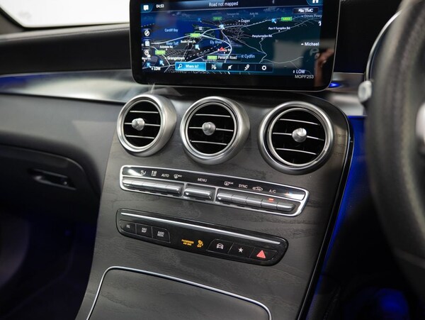 Used Mercedes-Benz GLC 2020 for sale - 75254102: Photo 30