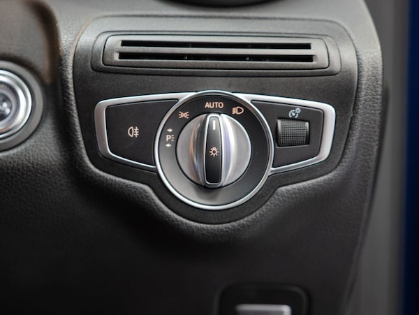 Used Mercedes-Benz GLC 2020 for sale - 75254102: Photo 38