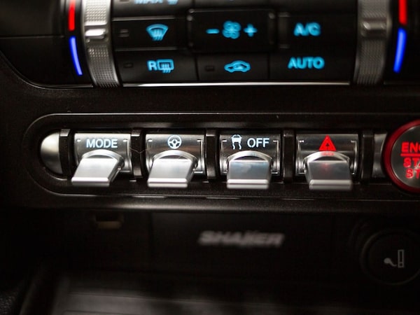 Used Ford Mustang 2018 for sale - 76203290: Photo 29
