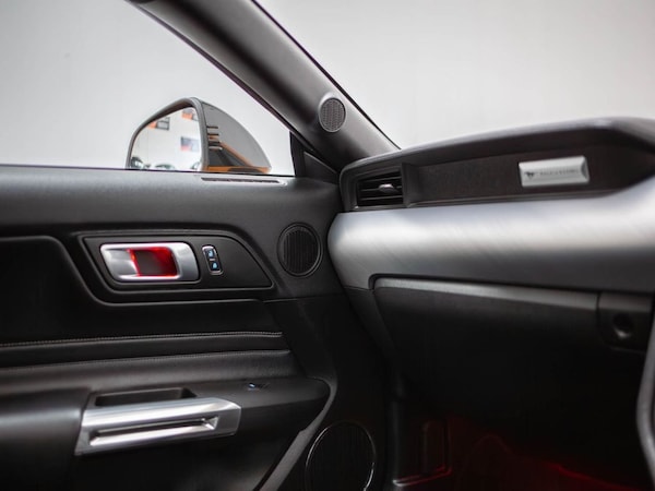 Used Ford Mustang 2018 for sale - 76203290: Photo 33