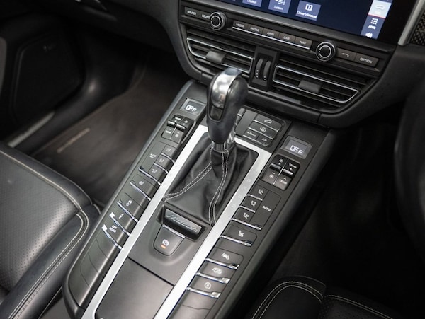 Used Porsche Macan 2020 for sale - 75456518: Photo 26