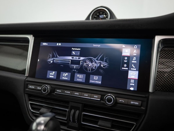 Used Porsche Macan 2020 for sale - 75456518: Photo 36