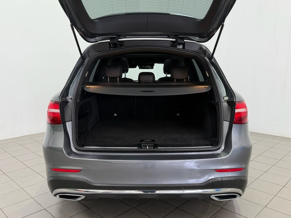 Used Mercedes-Benz GLC 2018 for sale - 77328405: Photo 27