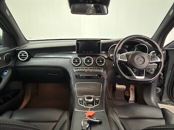 Used Mercedes-Benz GLC 2018 for sale - 77328405: Photo