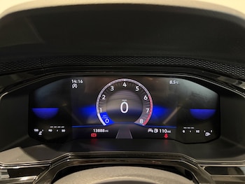 Used Volkswagen Polo 2023 for sale - 78096412: Photo