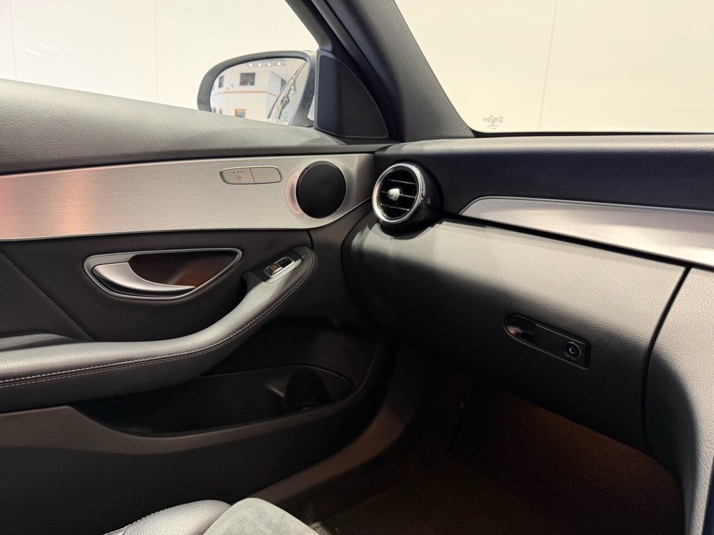 Used Mercedes-Benz C Class 2019 for sale - 77952621: Photo 27