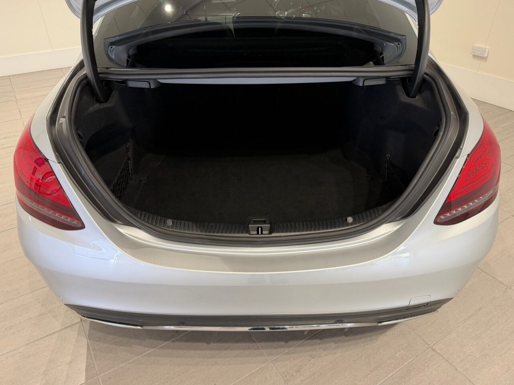 Used Mercedes-Benz C Class 2019 for sale - 77952621: Photo 34