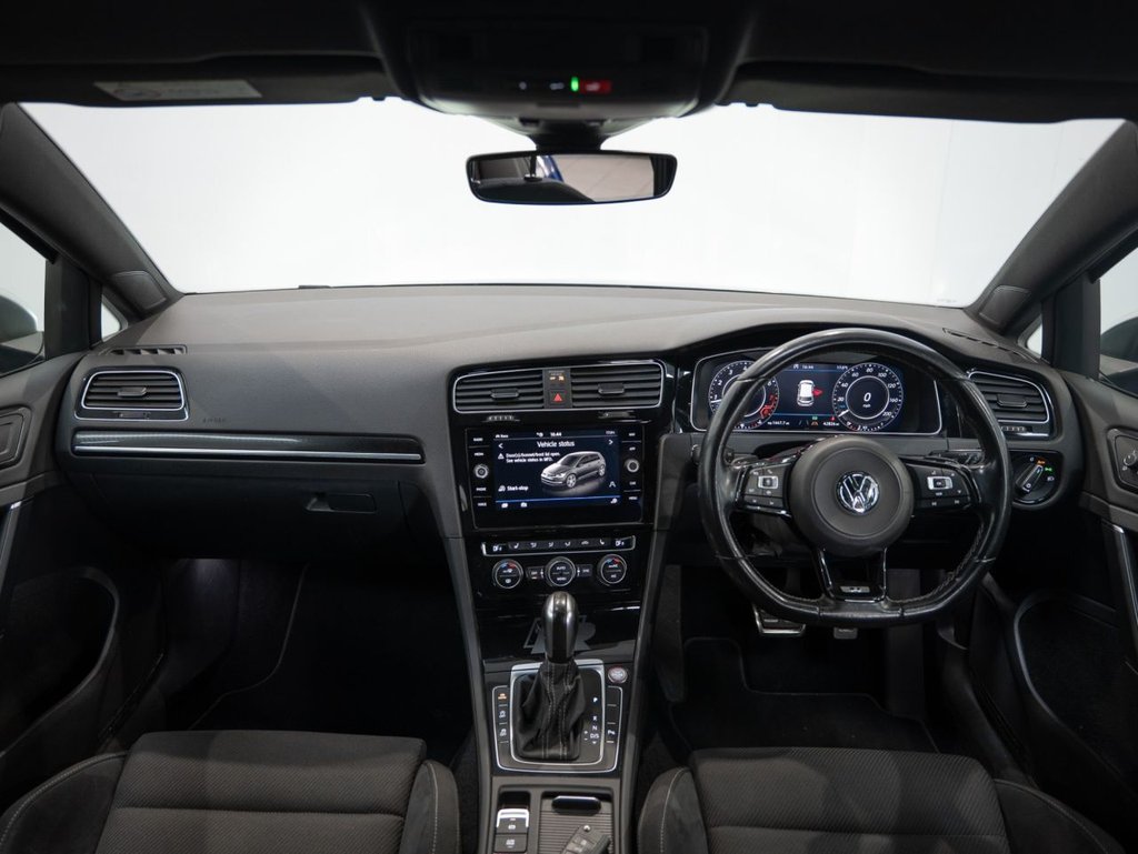 Used Volkswagen Golf 2020 for sale - 75924150: Photo 2