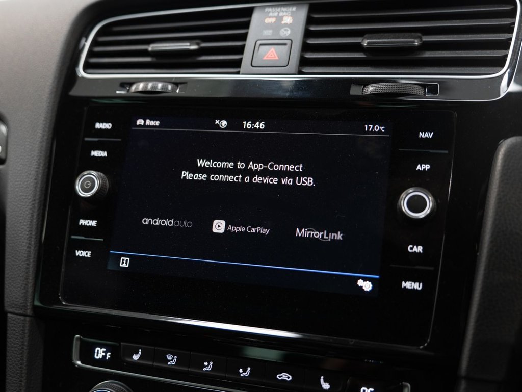 Used Volkswagen Golf 2020 for sale - 75924150: Photo 24