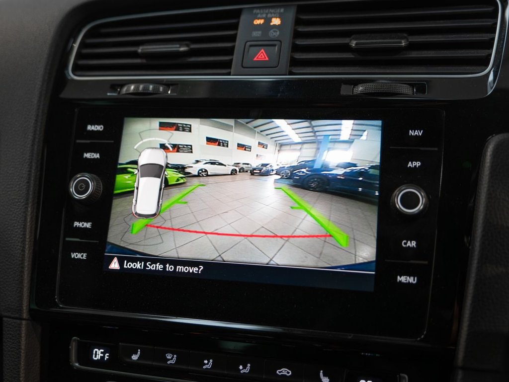 Used Volkswagen Golf 2020 for sale - 75924150: Photo 3