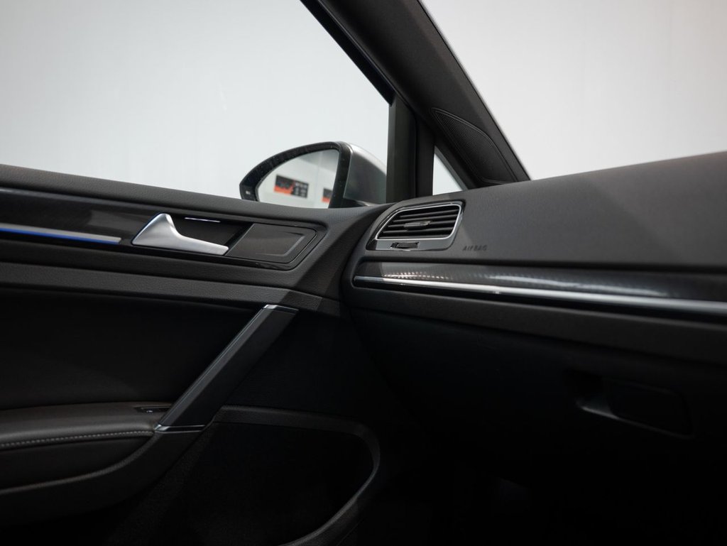 Used Volkswagen Golf 2020 for sale - 75924150: Photo 33