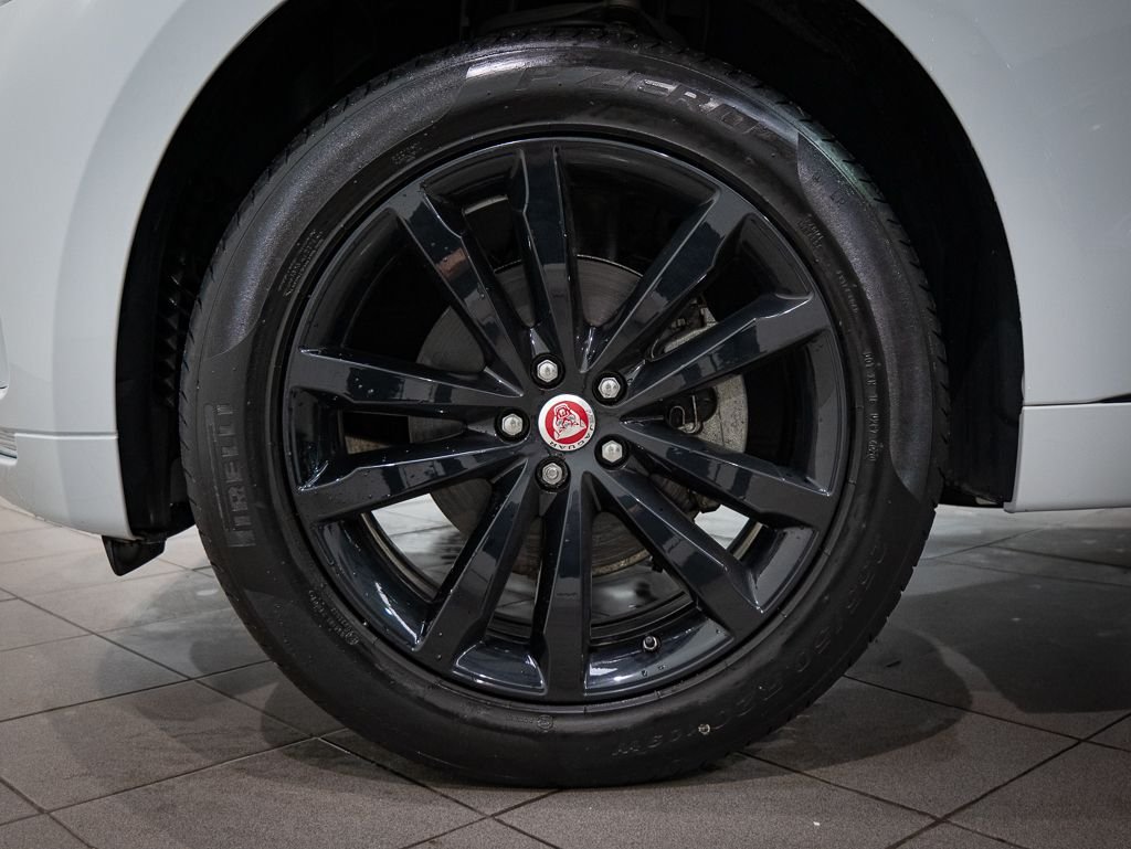 Used Jaguar F-Pace 2021 for sale - 76841449: Photo 16